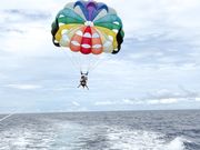 パラセーリング