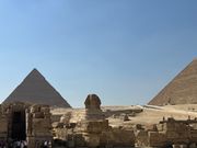 ピラミッドとスフィンクス