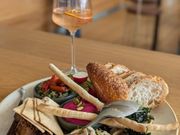 ドメイン・シャンドン軽食