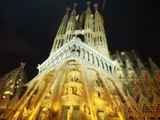 受難の塔側(バス2階から撮影)