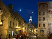 夜のケベックシティ