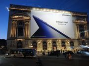 オペラ座の正面は改修中