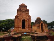 チャム遺跡 ポー・シャー・ヌー塔群