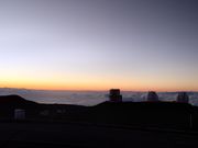 マウナ・ケアの夕日とSUBARU望遠鏡