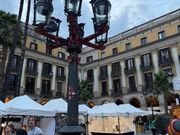 ガウディ最初の街灯