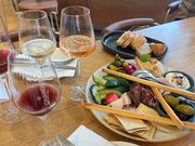 CHANDONでの美味しい軽食とワイン