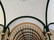 中央郵便局の建物内部