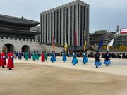 守門将交代式まるで、ドラマの中！