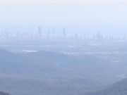 サーファーズパラダイスが遠くに見える