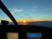 小型機から見えた帰りの夕陽