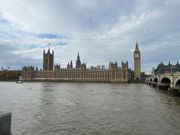 ビッグベン全体が見えるところ