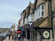 （バーフォード）チーズ店　ナッツやジャムも