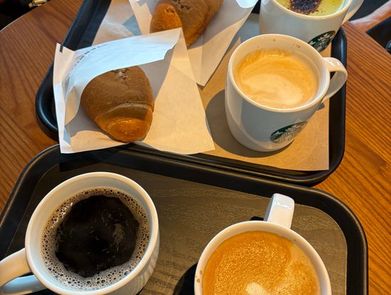 スタバで塩パン🥐