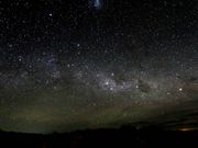 2025/11/20 24時付近。ツアーで移動した簡易展望台で撮影