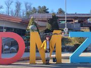 ガイドの朴 燦(パク・チャン)さんが撮影してくれました。