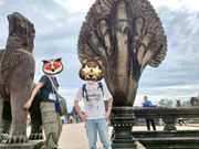 アンコールワットの入り口で(byガイドさん)