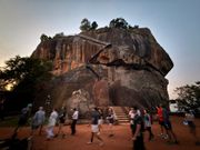 明け方のシーギリヤロック