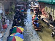 水上マーケット