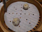 こし餡入り小籠包