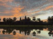 朝日のアンコールワット