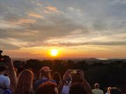 プノンバケンからの夕日鑑賞