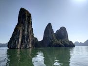 ハロン湾の奇岩群