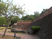 城壁に残るオランダ時代のレンガ