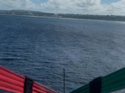 パラセーリング上空