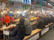 광장시장を一緒にお散歩しました