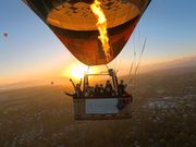 気球に設置されたカメラが撮影