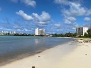 アクティビティを体験するビーチ