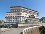 浦上天主堂前の神学校