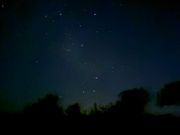 ピナクルズ入口での星空鑑賞。半球いっぱいに星が広がります。南十字星(写真下部)もくっきり見えました。