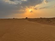 デザートサファリも豪快で楽しく、ベドウインでの食事も満足でした。