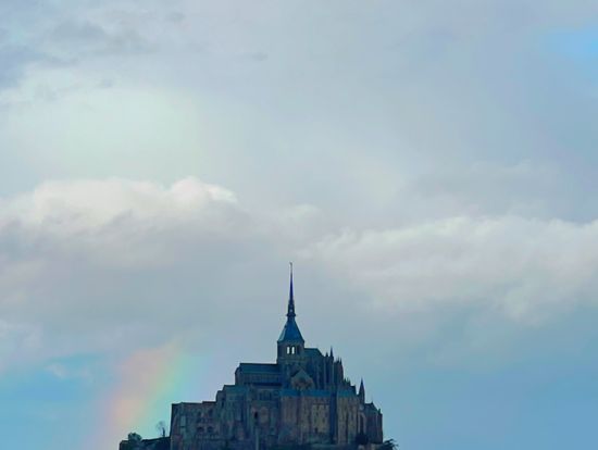 雨上がりの後虹が現れました！