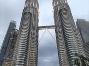 ツインタワー外観