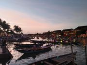 夕暮れ時のホイアン