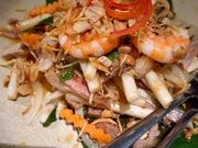 海老と蓮の茎のサラダ