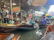 水上マーケット