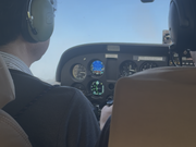 左の機長席に座らせてもらいました