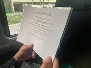 車内で配布された日本語の案内