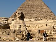 スフィンクスとピラミッド