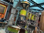 ミラノのスタバ。とてもオシャレでした。