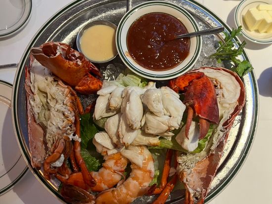 大人2名の前菜でこのボリューム！