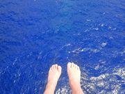 裸足で乗ります！