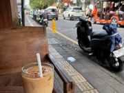 ウブドのココナッツアイスカフェにて