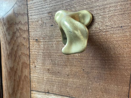 ある一部分を切り抜いても素晴らしい建築、家具