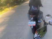 ツマログ滝を往復するときに乗せてもらうバイク