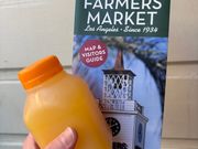 ファーマーズマーケットでもらったオレンジジュース