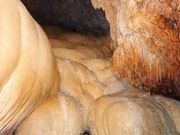 奥は思ってた以上に広くて神秘的でした。